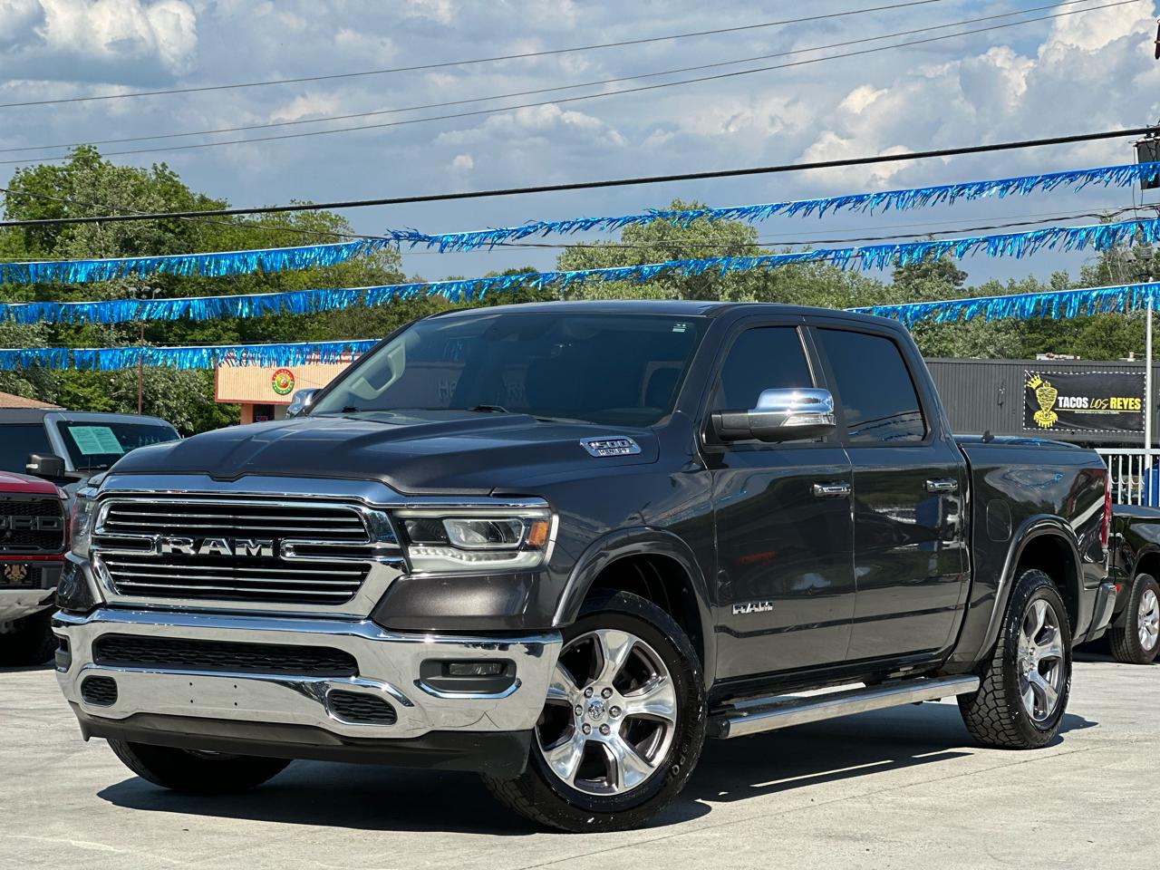 RAM 1500 Laramie Crew Cab SWB 4WD 2021