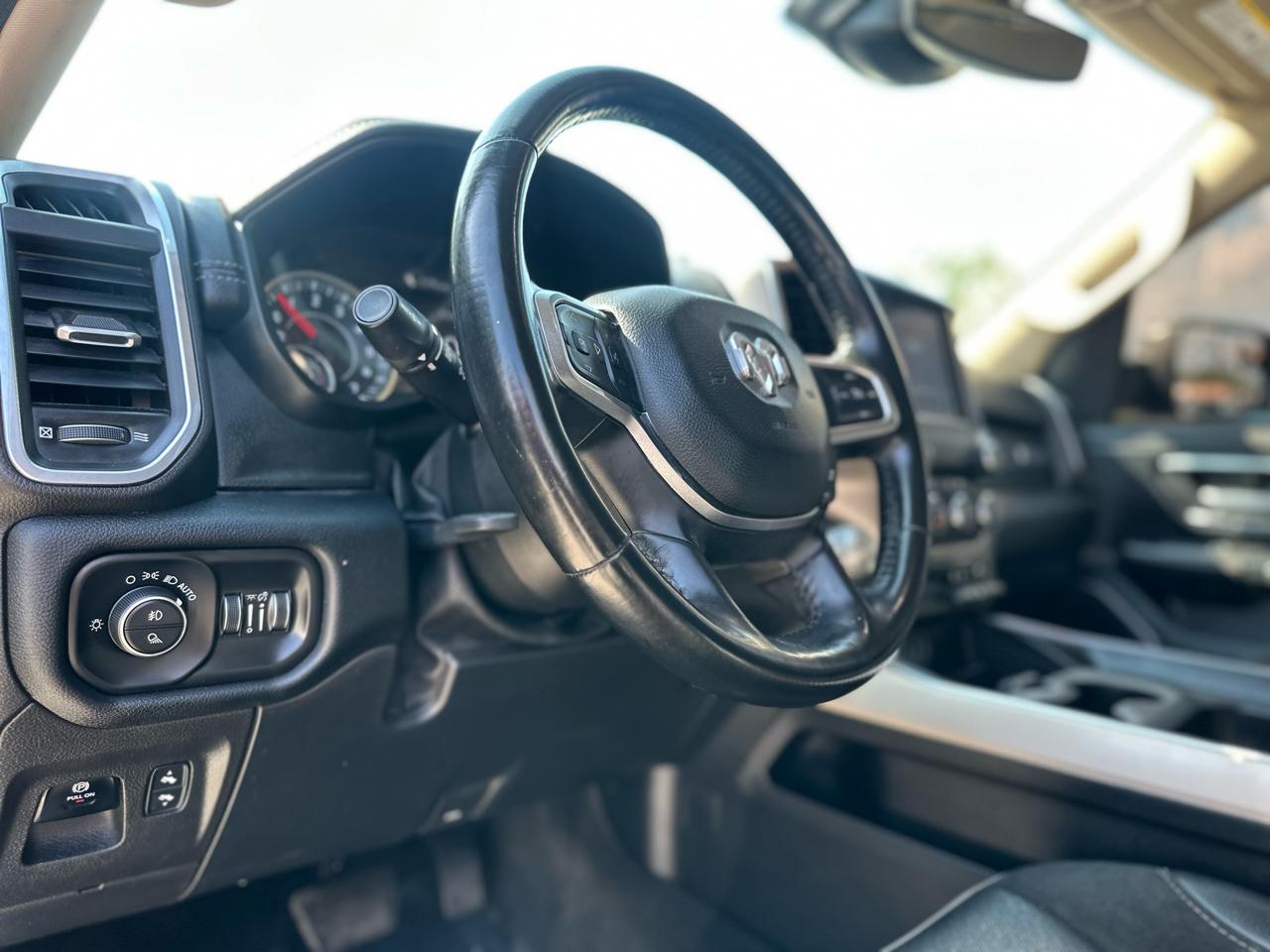 RAM 1500 Laramie Crew Cab SWB 4WD 2021