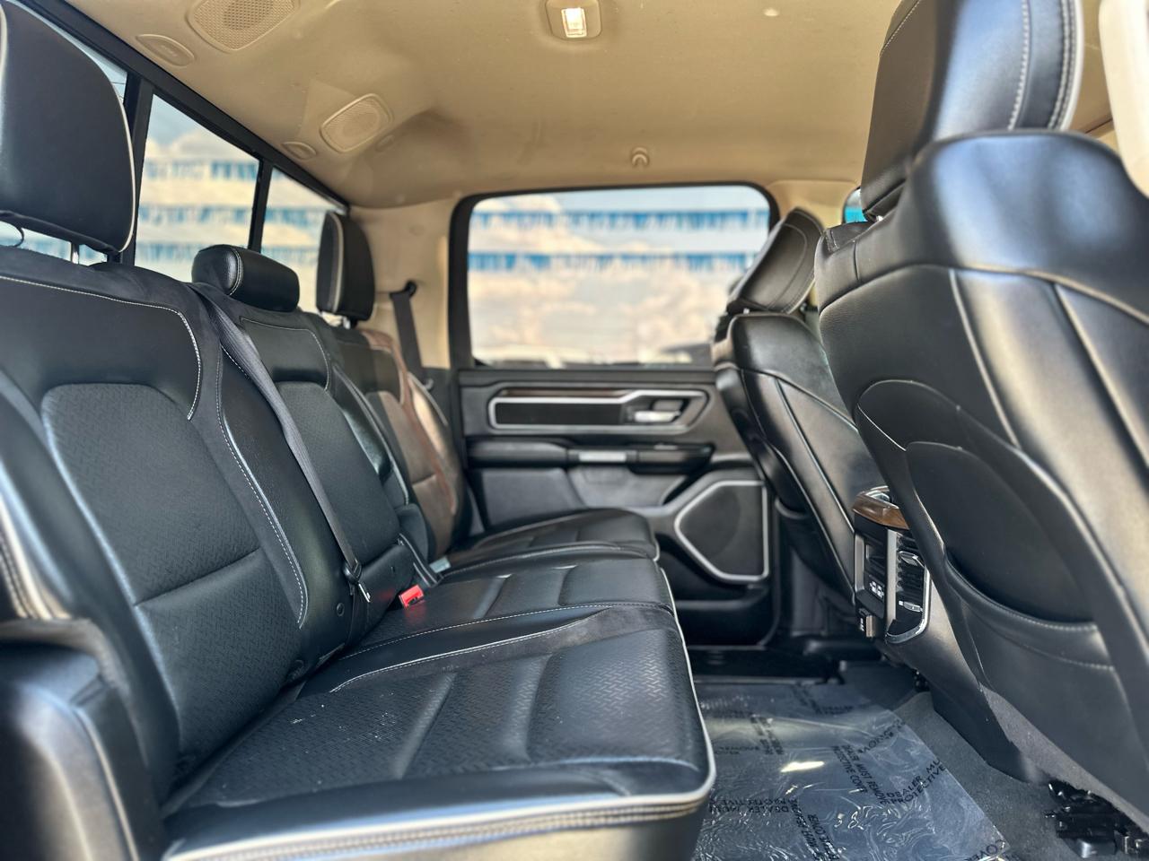 RAM 1500 Laramie Crew Cab SWB 4WD 2021