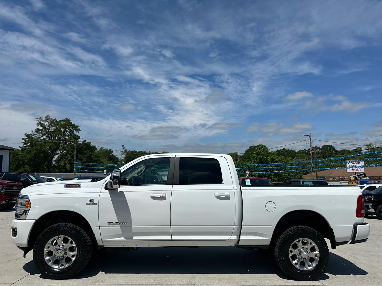 RAM 2500 Laramie Crew Cab SWB 4WD 2024