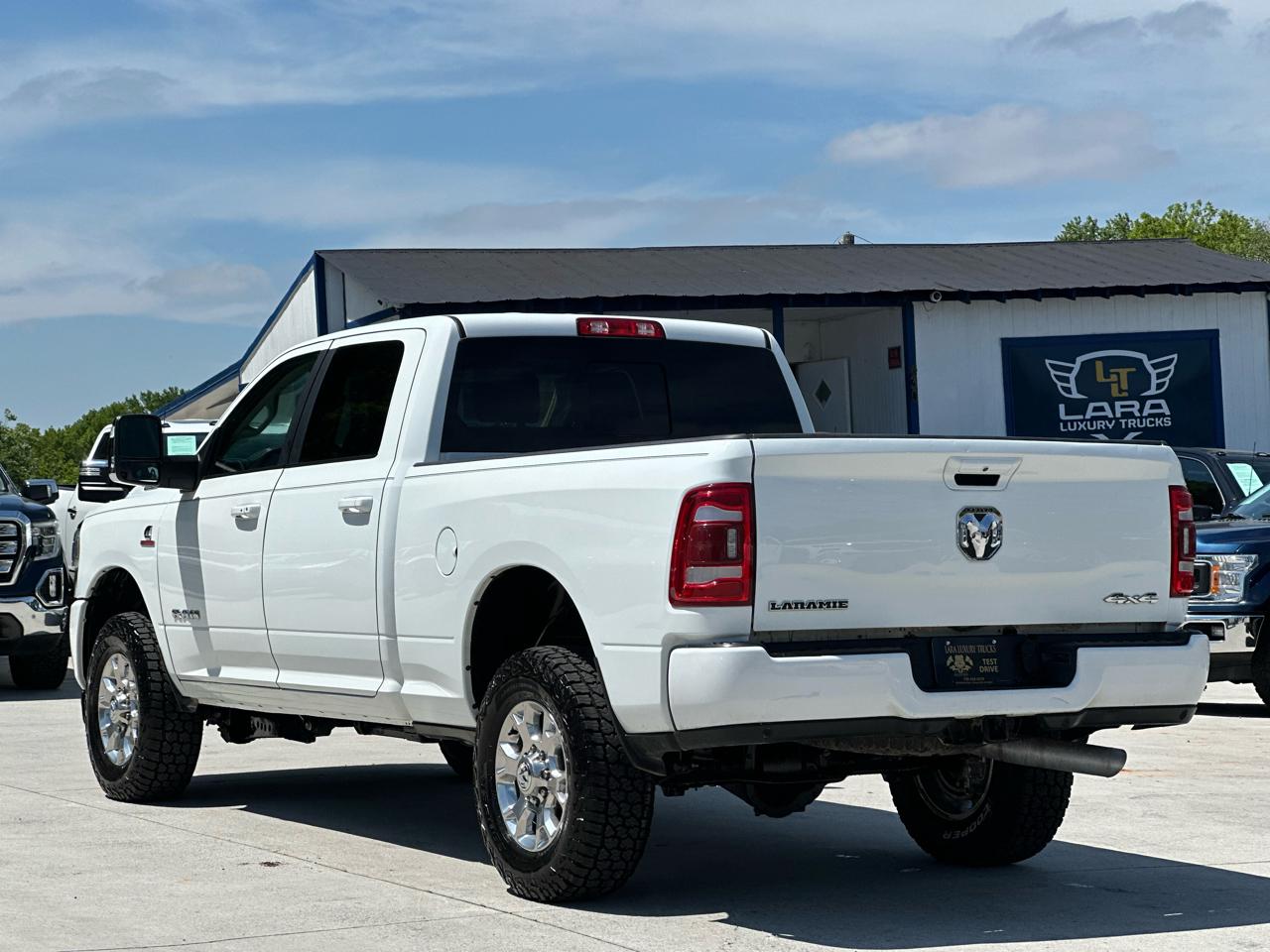 RAM 2500 Laramie Crew Cab SWB 4WD 2024