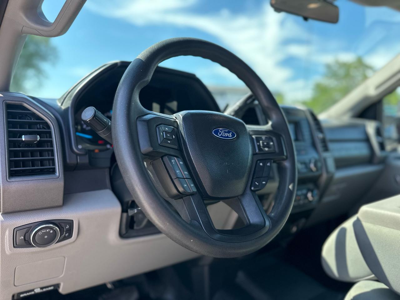 Ford F-250 SD Lariat SuperCab 2WD 2019