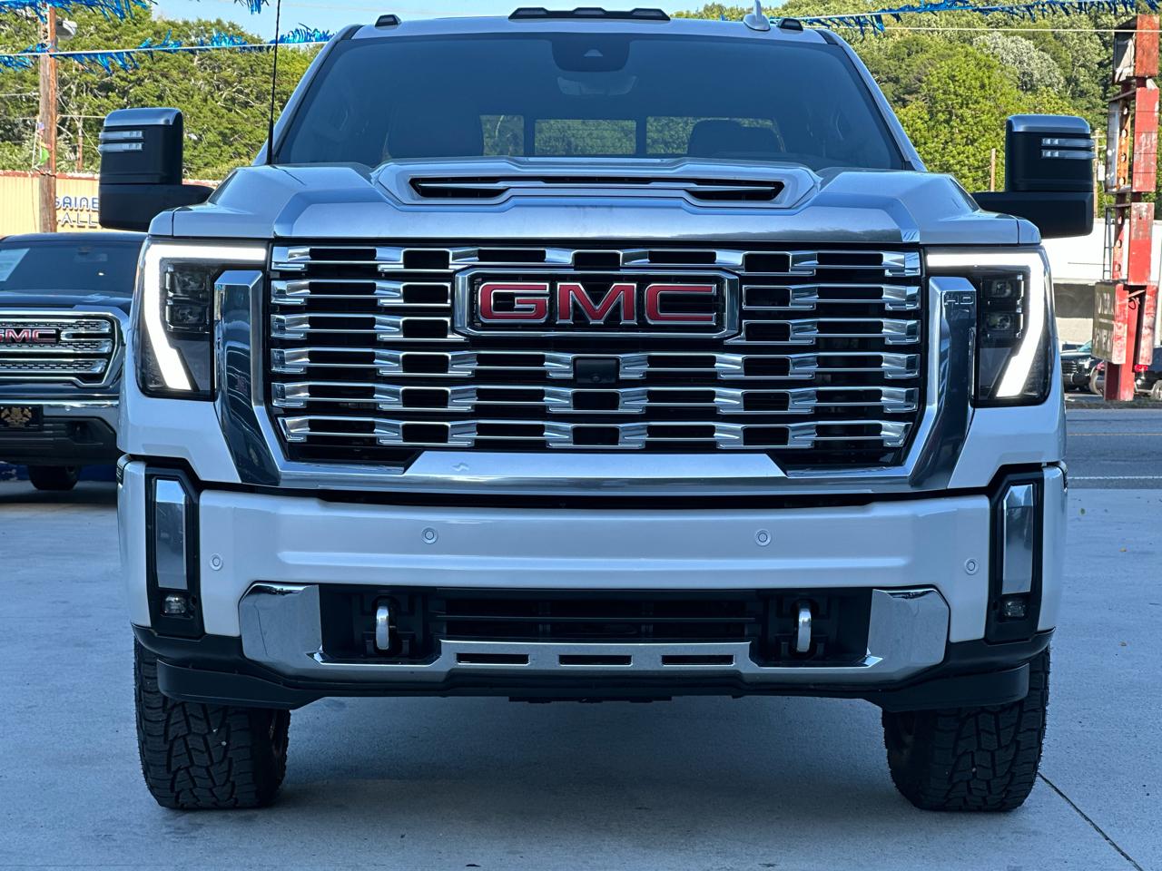 GMC Sierra 2500HD Denali Crew Cab 4WD SB 2024