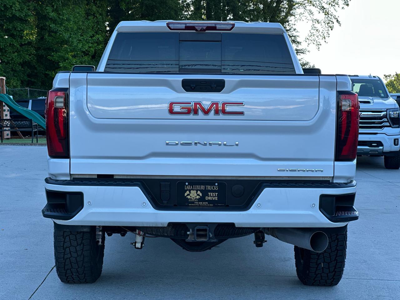 GMC Sierra 2500HD Denali Crew Cab 4WD SB 2024