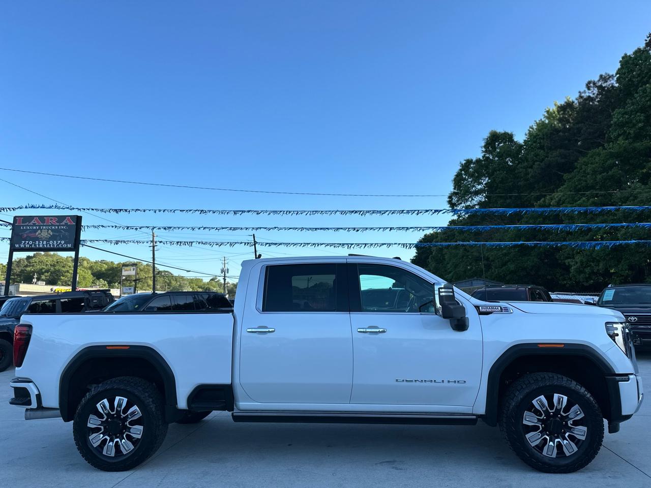 GMC Sierra 2500HD Denali Crew Cab 4WD SB 2024