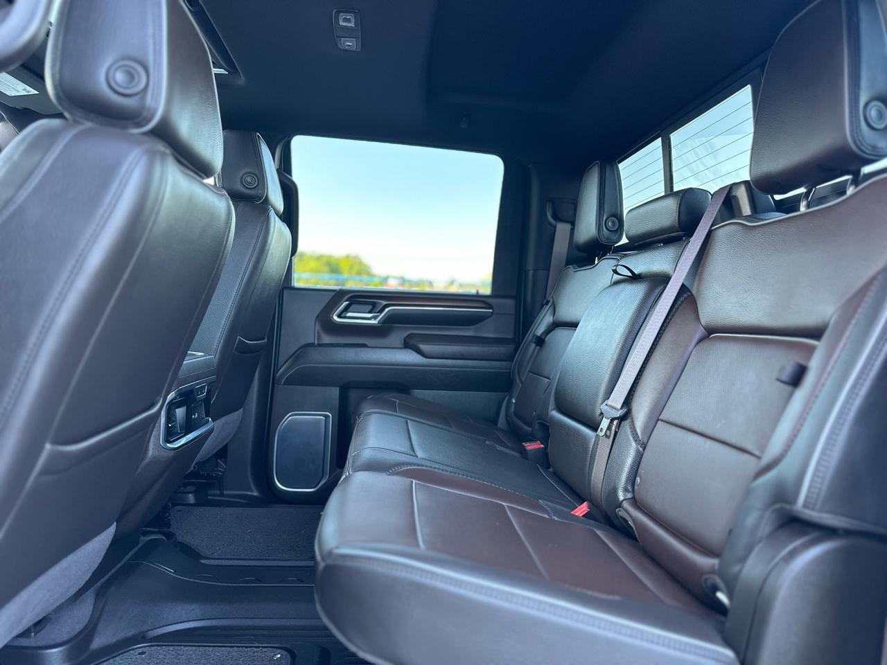 GMC Sierra 2500HD Denali Crew Cab 4WD SB 2024