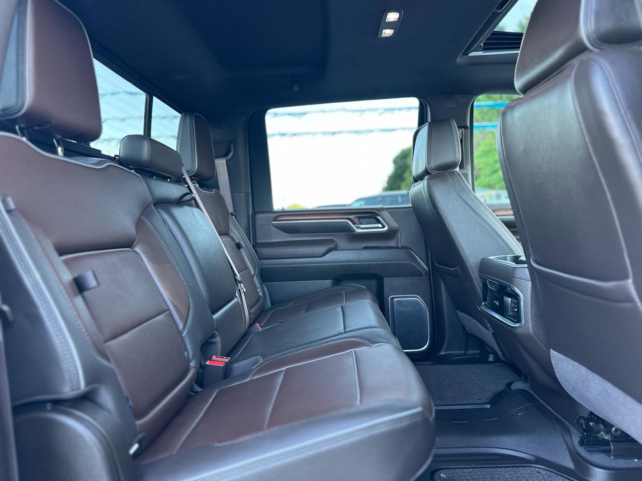 GMC Sierra 2500HD Denali Crew Cab 4WD SB 2024