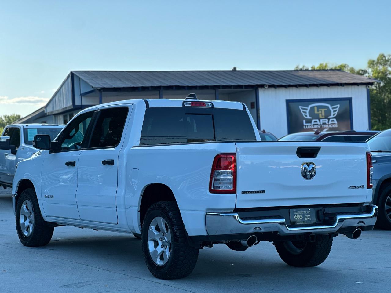 RAM 1500 Big Horn Crew Cab SWB 4WD 2023