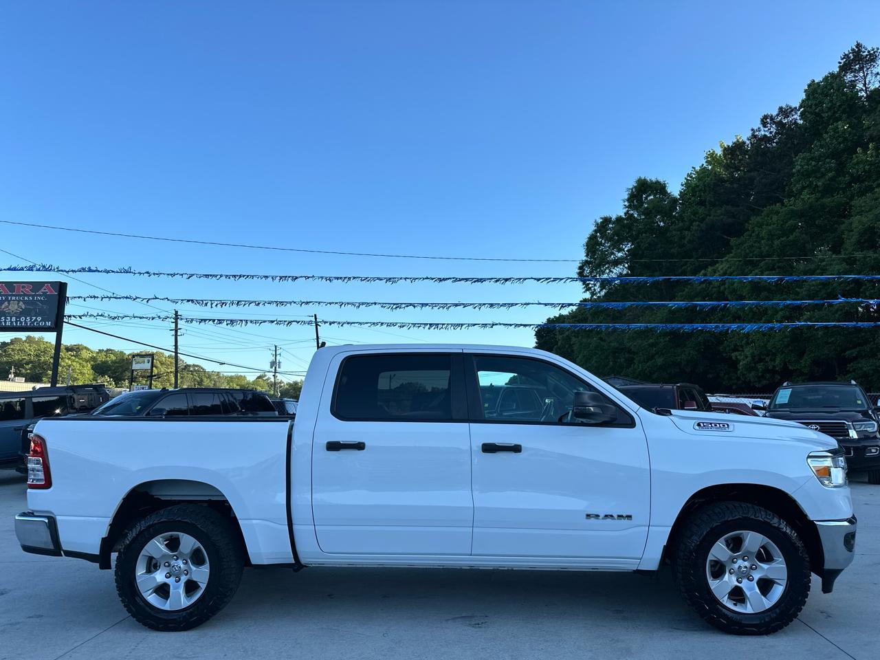 RAM 1500 Big Horn Crew Cab SWB 4WD 2023
