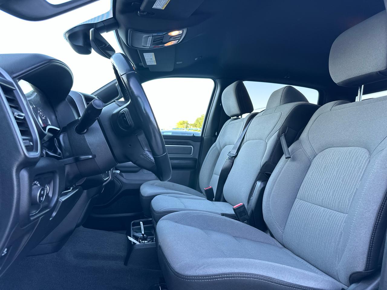 RAM 1500 Big Horn Crew Cab SWB 4WD 2023