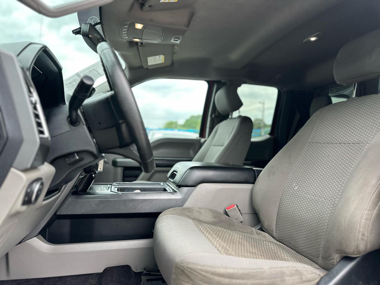 Ford F-150 XLT 4WD 2016
