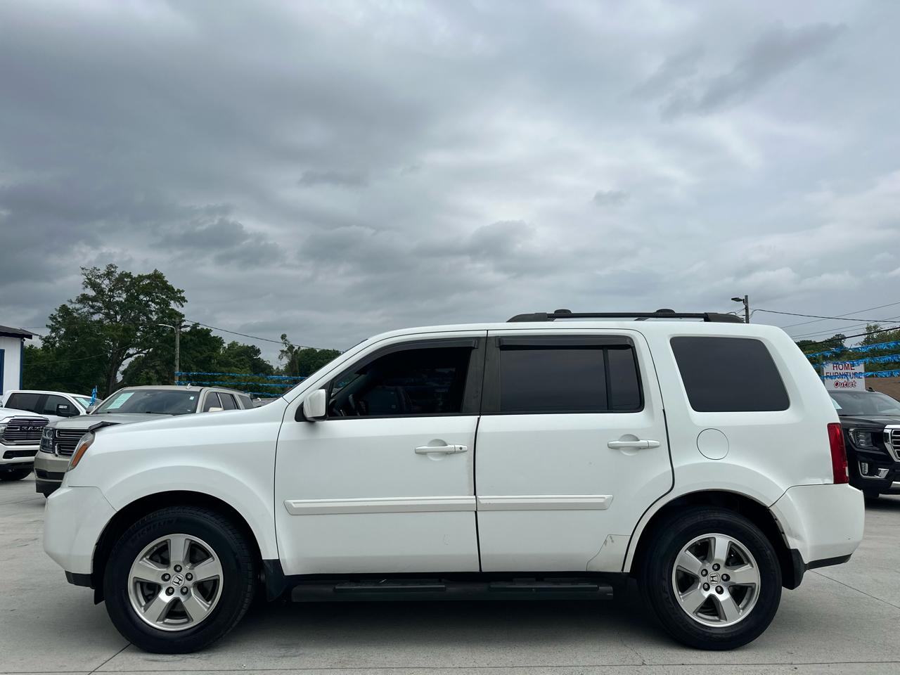 Honda Pilot EX-L 2WD 5-Spd AT with DVD 2011