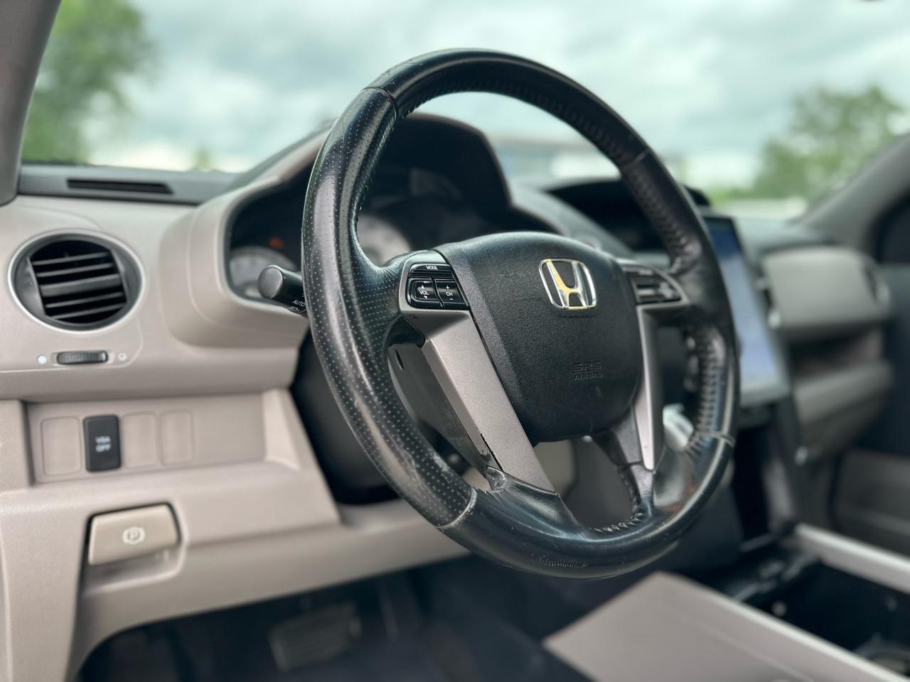 Honda Pilot EX-L 2WD 5-Spd AT with DVD 2011