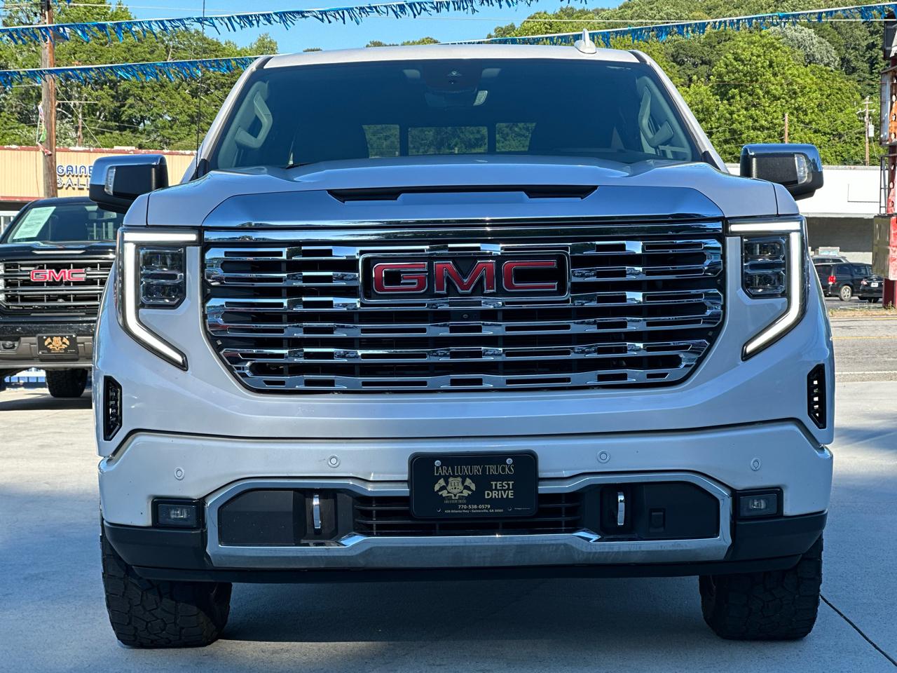 GMC Sierra 1500 Denali Crew Cab Short Box 4WD 2023