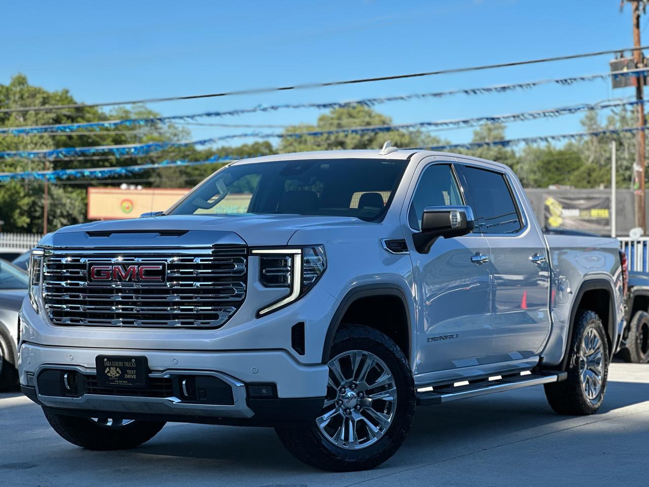 GMC Sierra 1500 Denali Crew Cab Short Box 4WD 2023