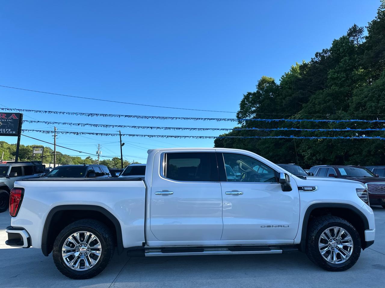 GMC Sierra 1500 Denali Crew Cab Short Box 4WD 2023