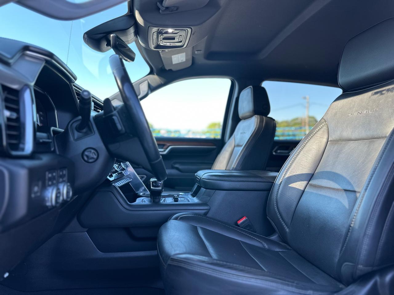 GMC Sierra 1500 Denali Crew Cab Short Box 4WD 2023
