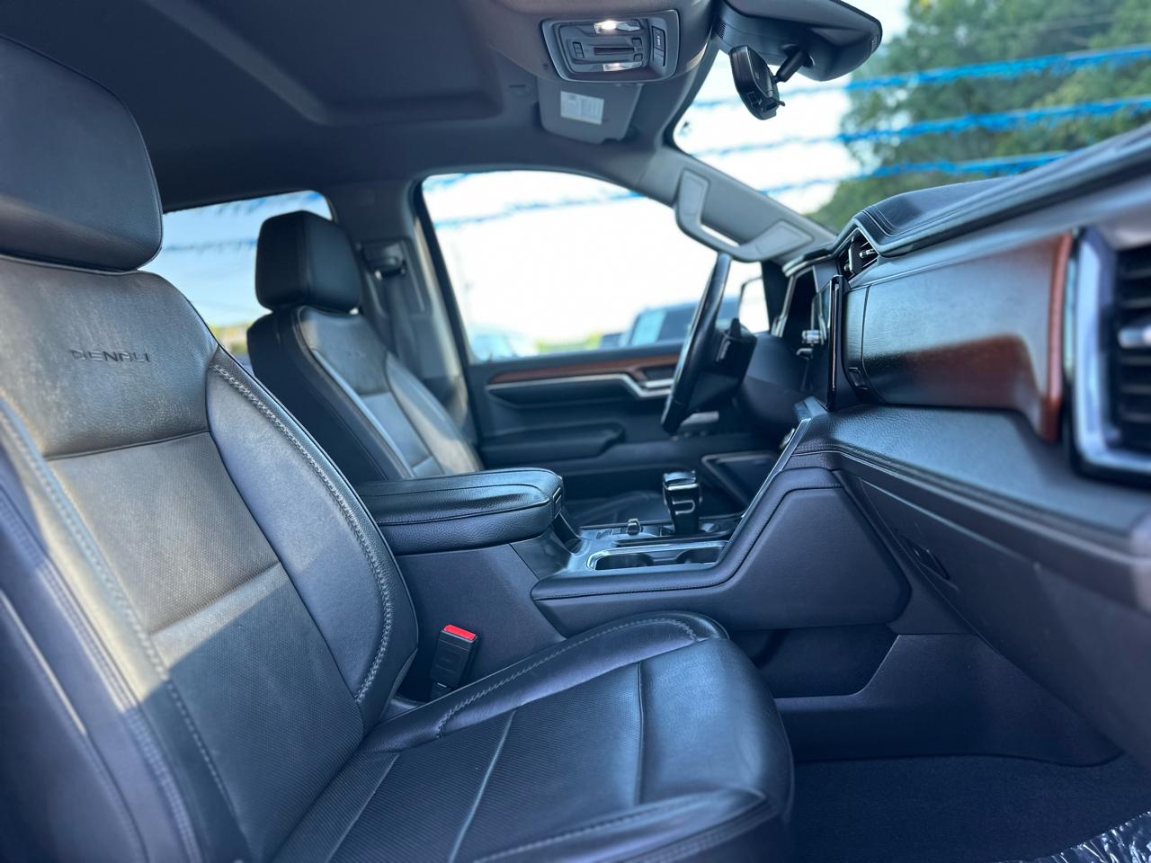 GMC Sierra 1500 Denali Crew Cab Short Box 4WD 2023