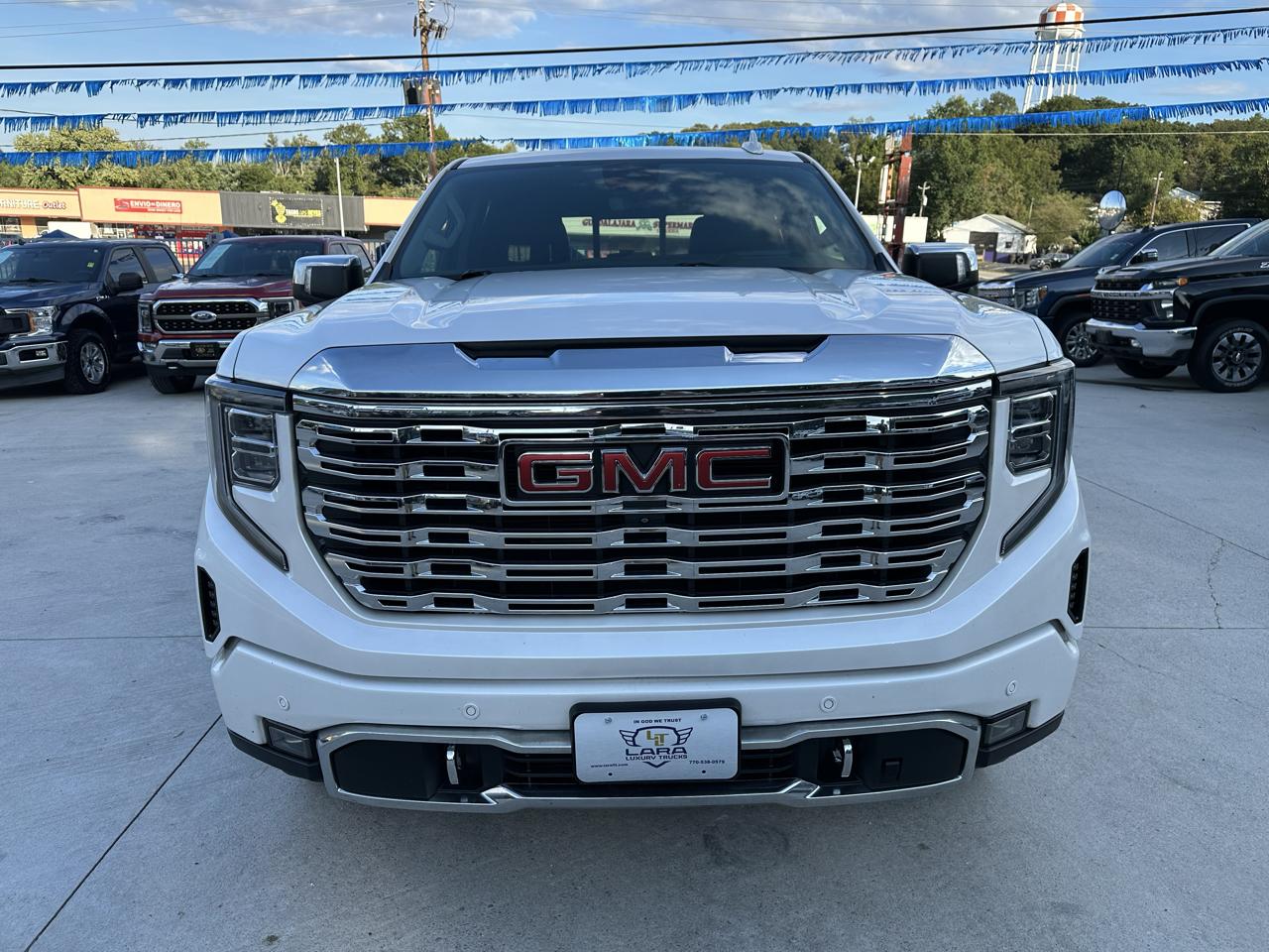 GMC Sierra 1500 Denali Crew Cab Short Box 4WD 2023