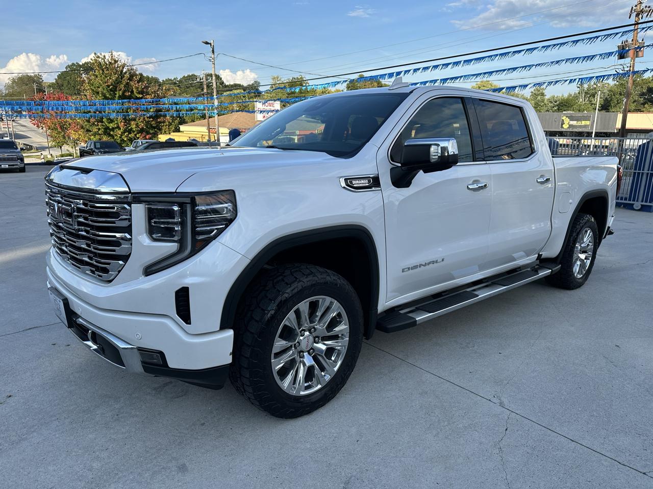 GMC Sierra 1500 Denali Crew Cab Short Box 4WD 2023