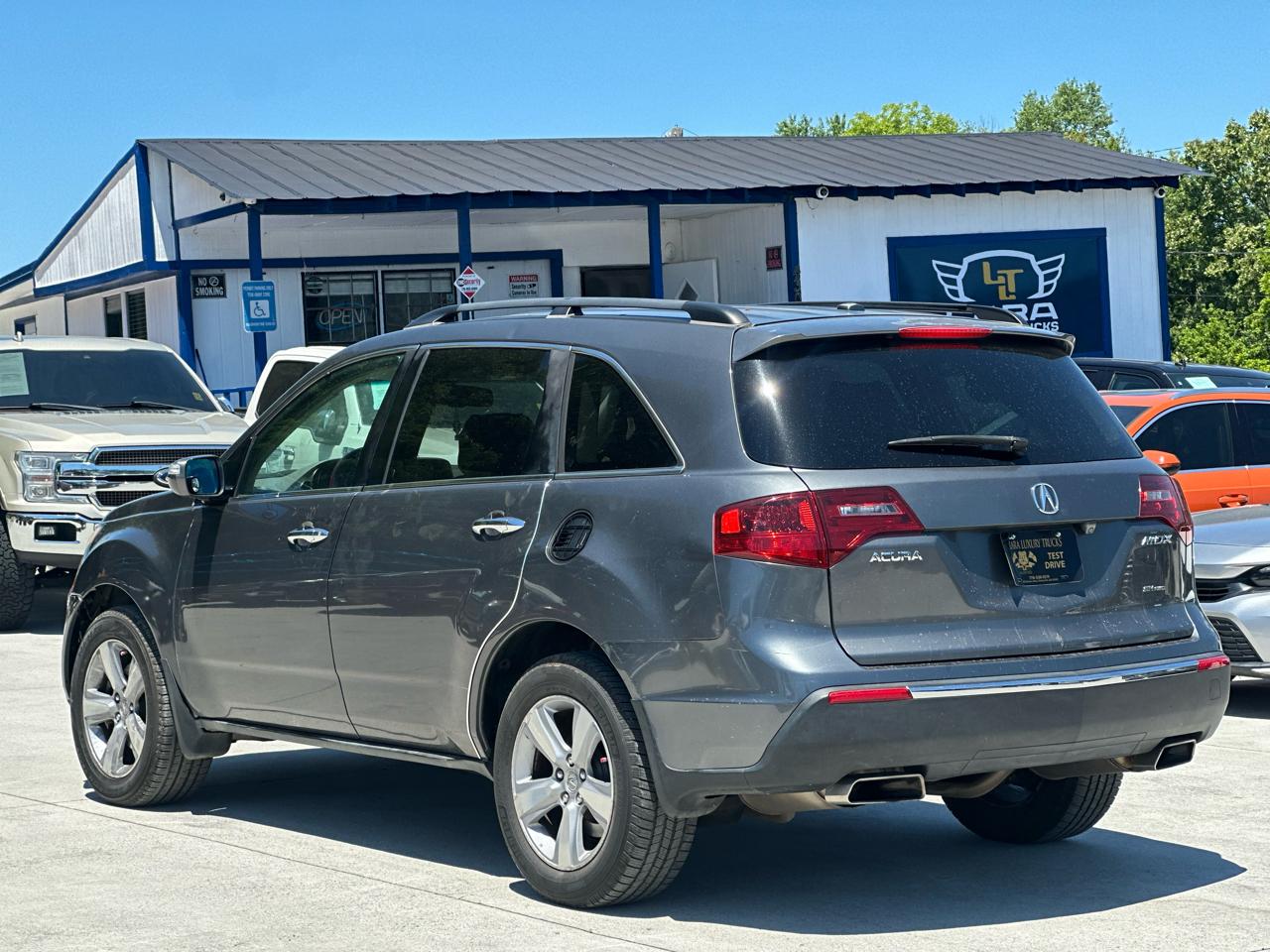 Acura MDX 6-Spd AT w/Tech Package 2011