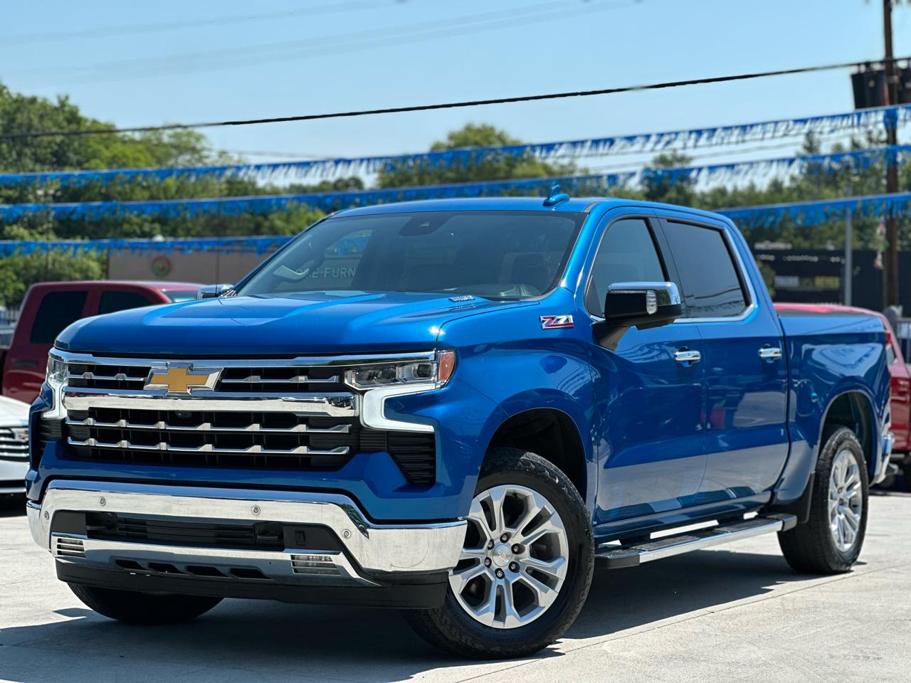 Chevrolet Silverado 1500 LT Z71 Crew Cab 4WD 2022