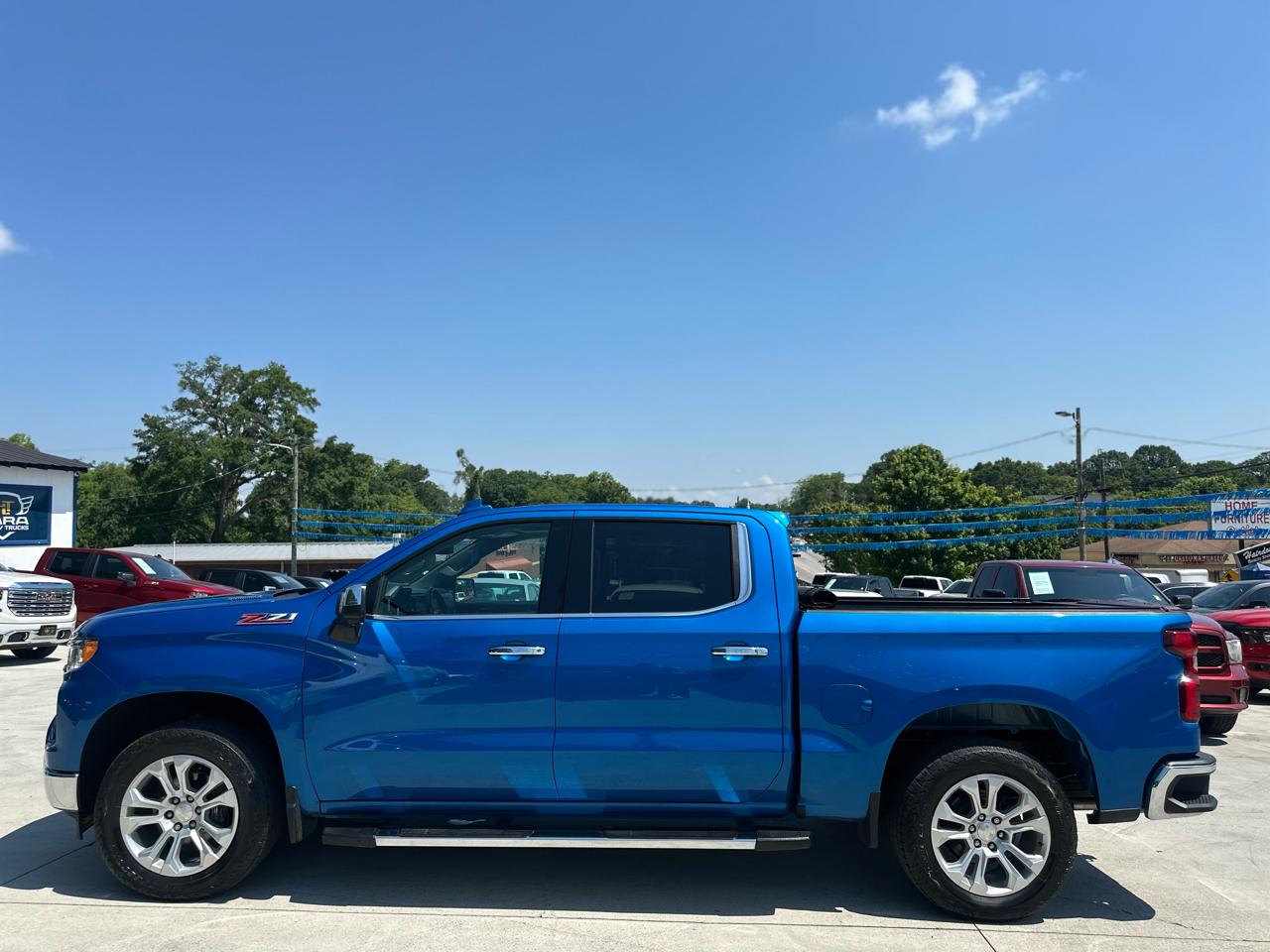Chevrolet Silverado 1500 LT Z71 Crew Cab 4WD 2022
