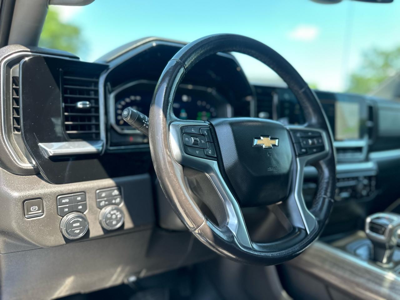 Chevrolet Silverado 1500 LT Z71 Crew Cab 4WD 2022