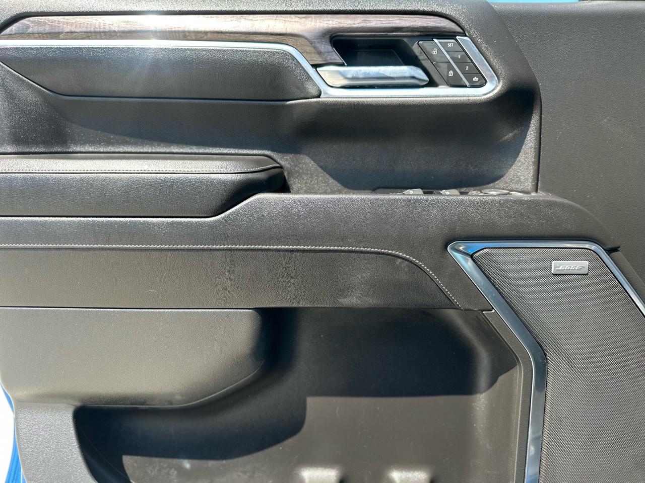 Chevrolet Silverado 1500 LT Z71 Crew Cab 4WD 2022