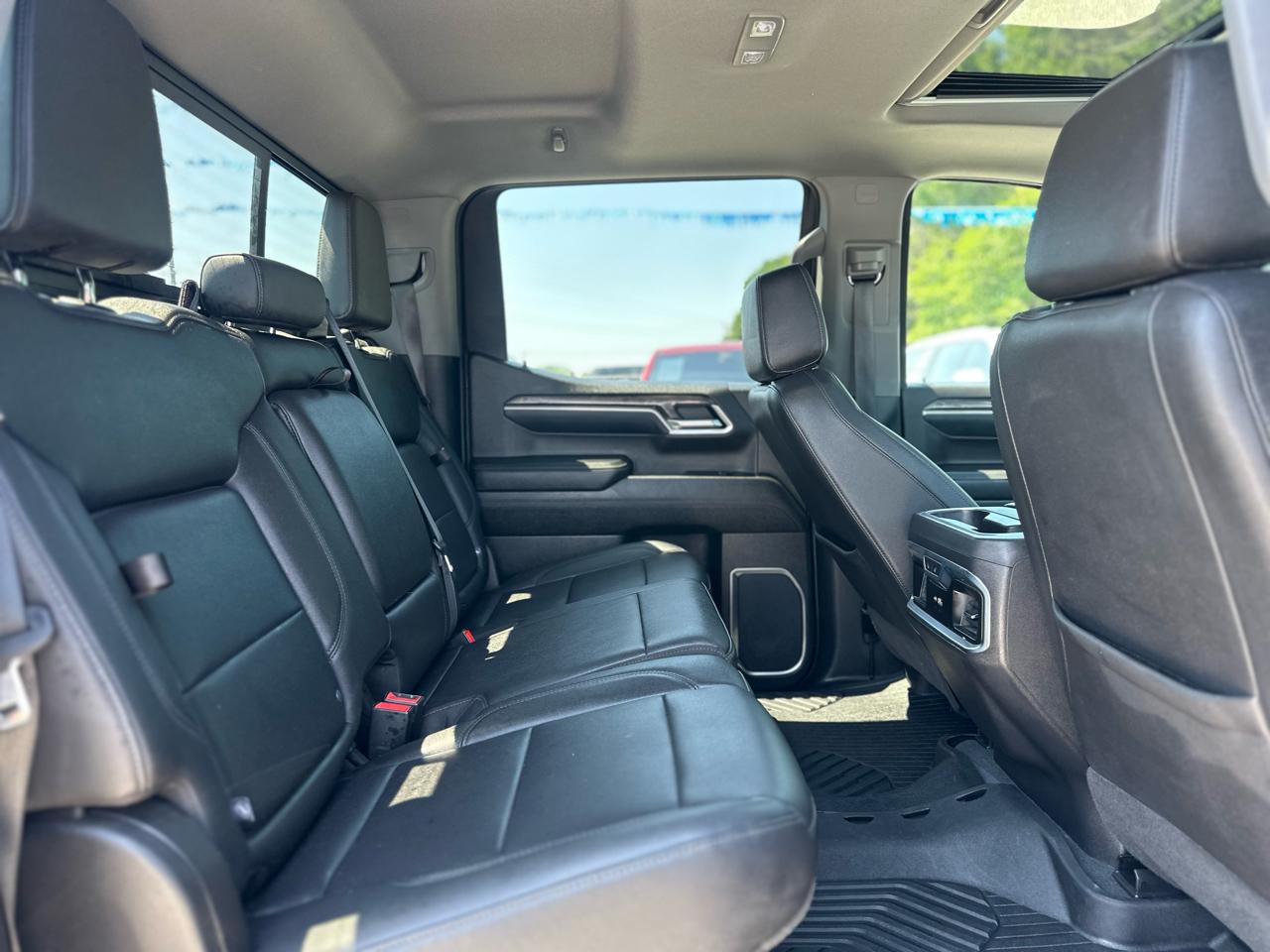 Chevrolet Silverado 1500 LT Z71 Crew Cab 4WD 2022