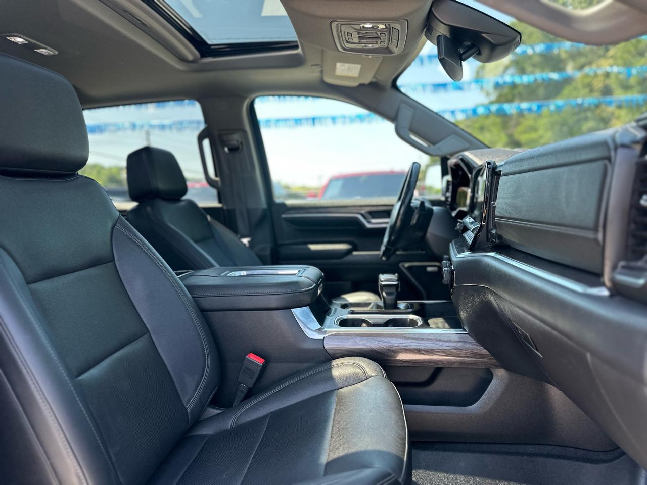 Chevrolet Silverado 1500 LT Z71 Crew Cab 4WD 2022