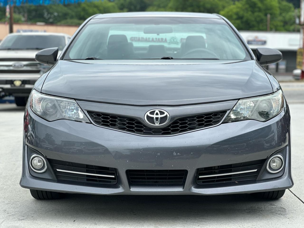 Toyota Camry XLE 2013