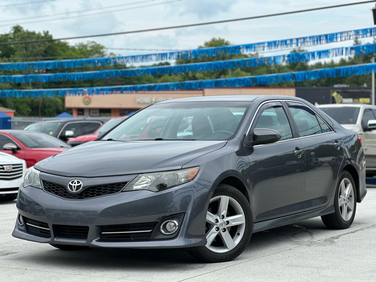 Toyota Camry XLE 2013
