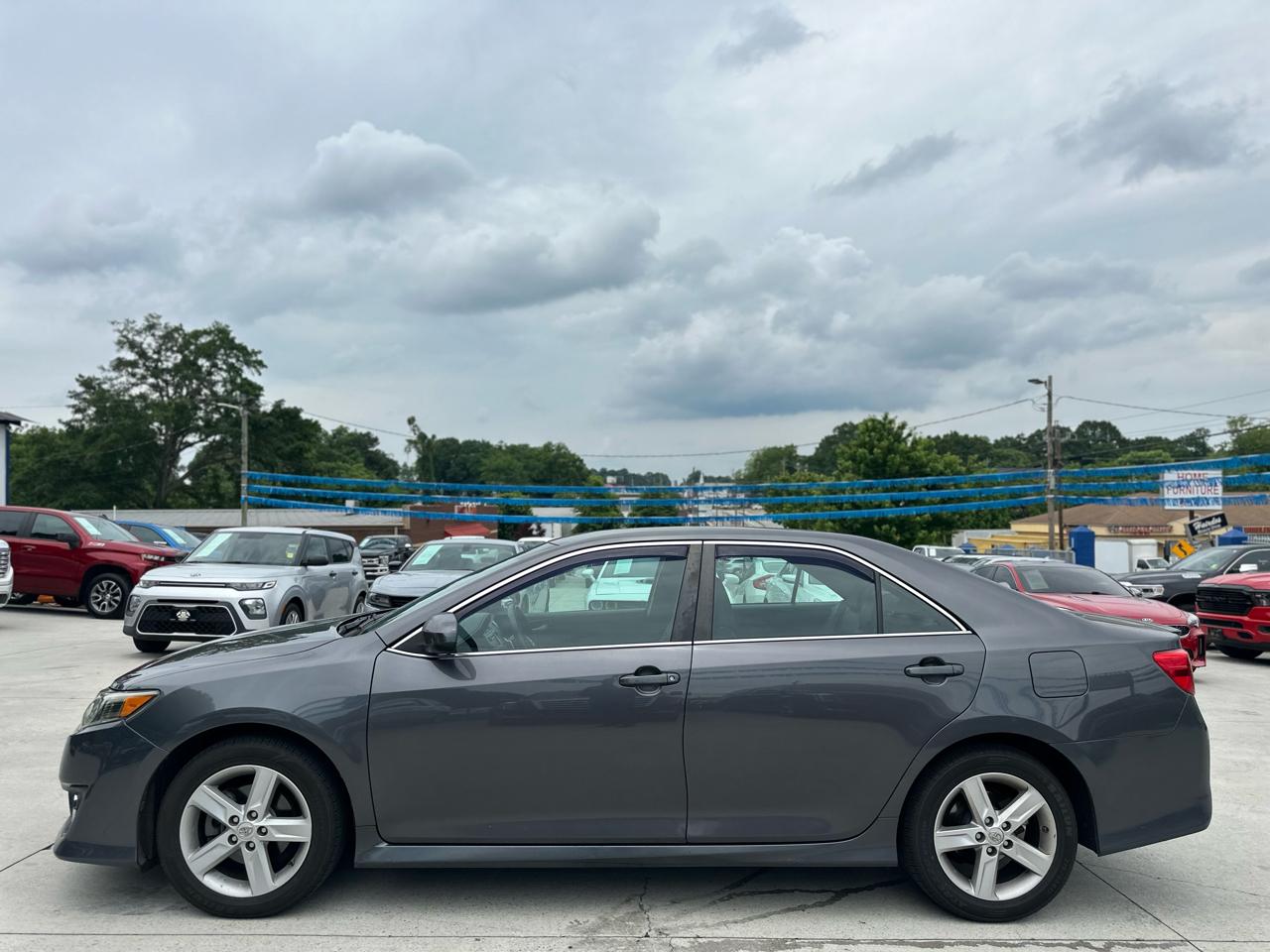 Toyota Camry XLE 2013