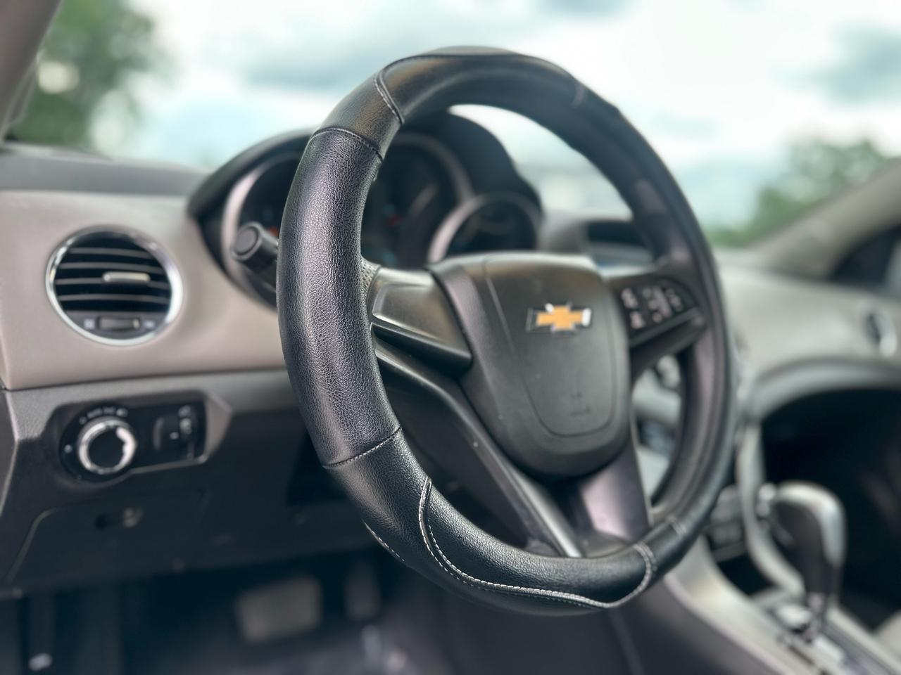 Chevrolet Cruze 2LS 2011