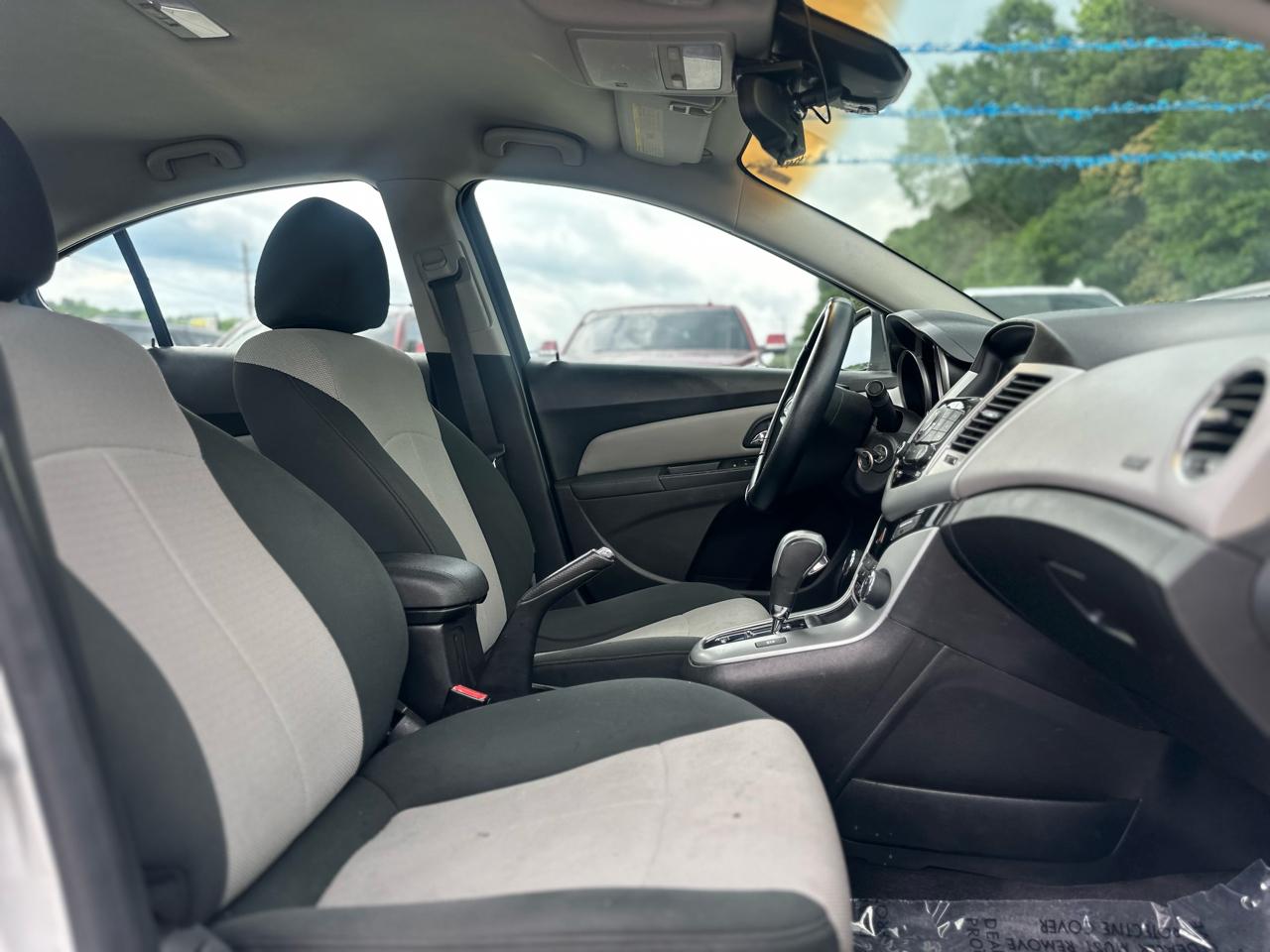 Chevrolet Cruze 2LS 2011