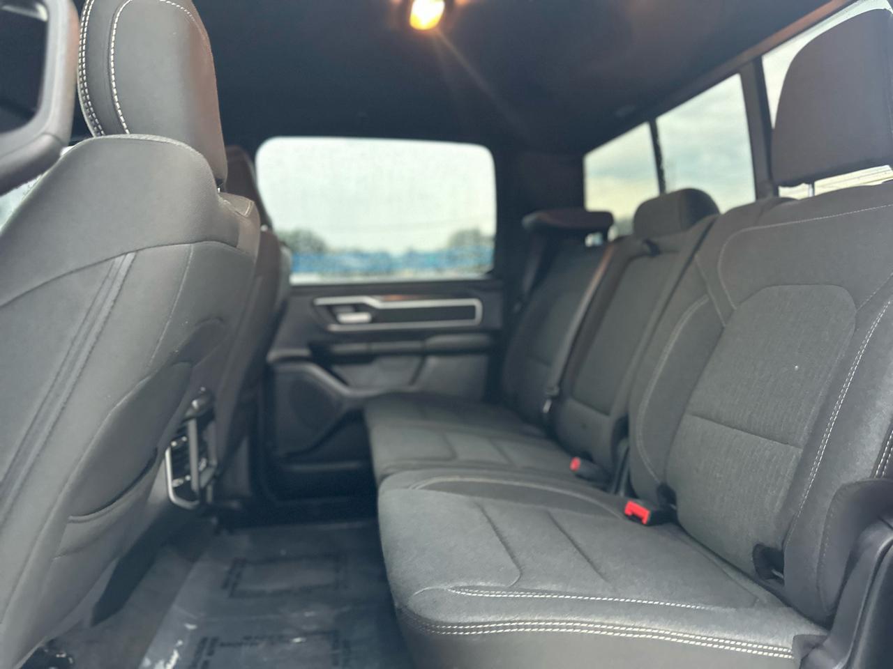 RAM 1500 Big Horn Crew Cab SWB 4WD 2020