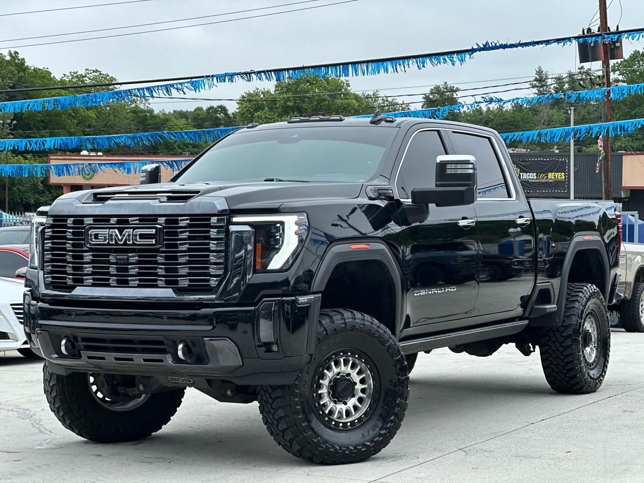 GMC Sierra 2500HD Denali Ultimate Crew Cab 4WD 2024