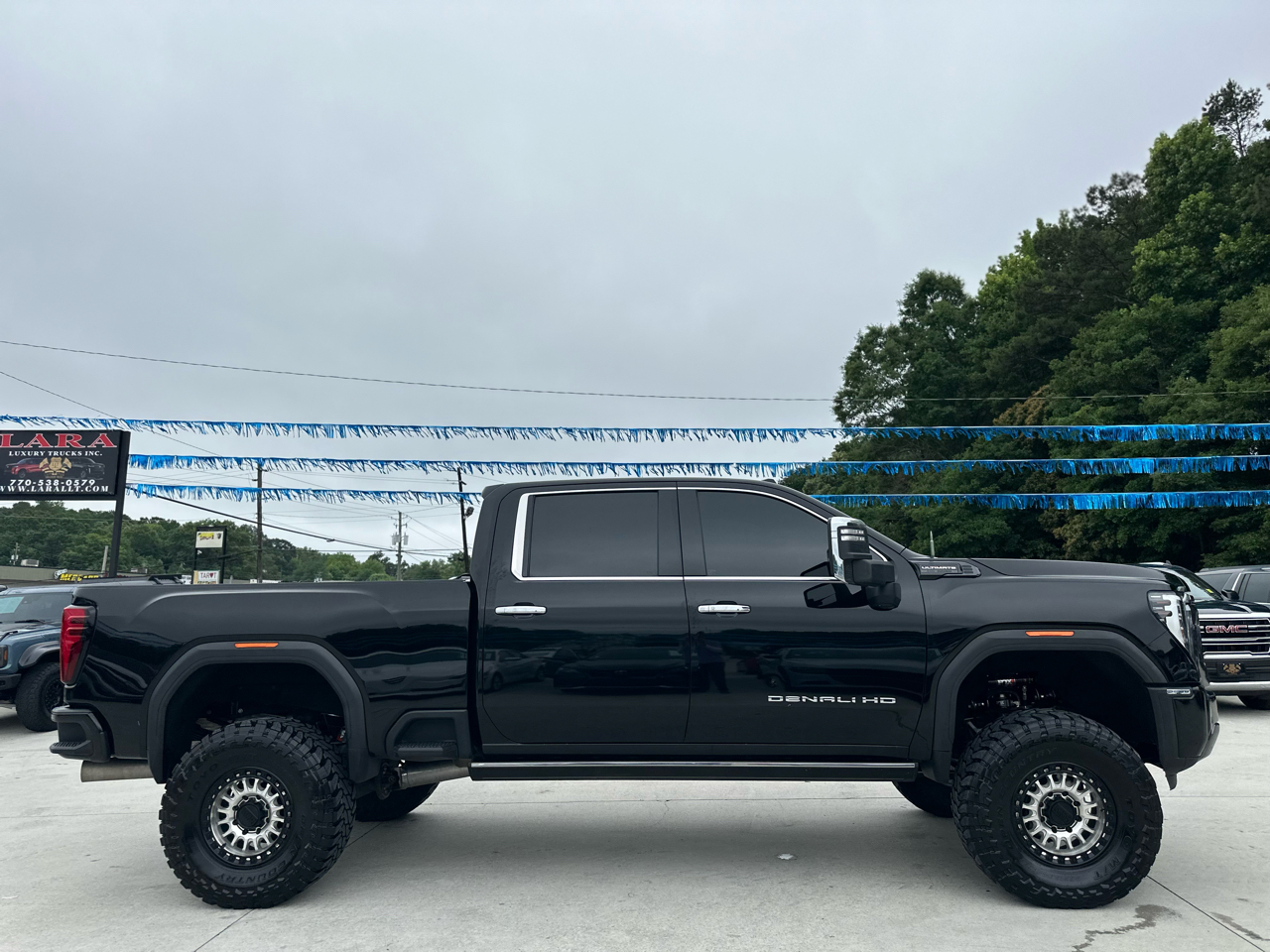 GMC Sierra 2500HD Denali Ultimate Crew Cab 4WD 2024