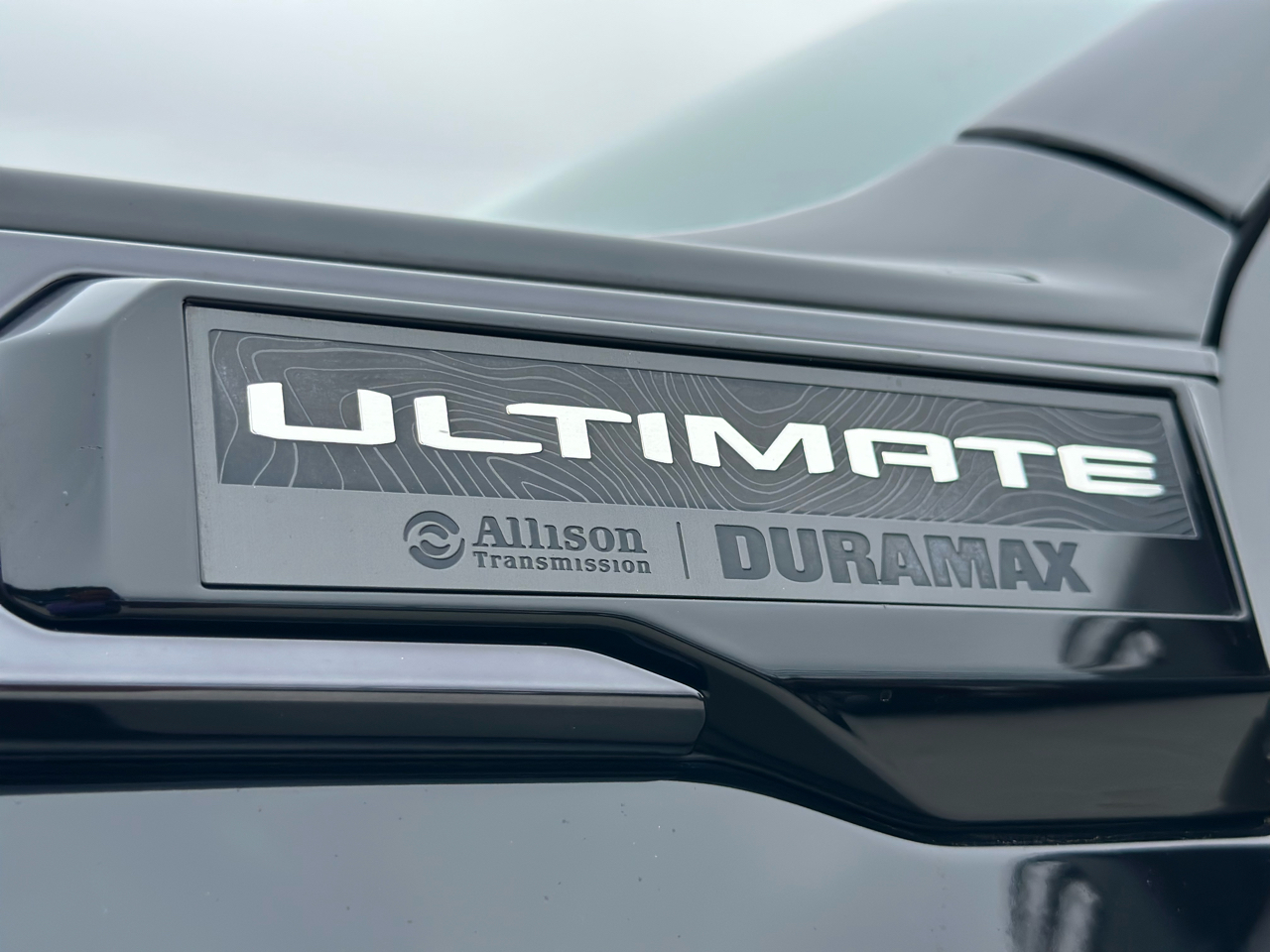 GMC Sierra 2500HD Denali Ultimate Crew Cab 4WD 2024