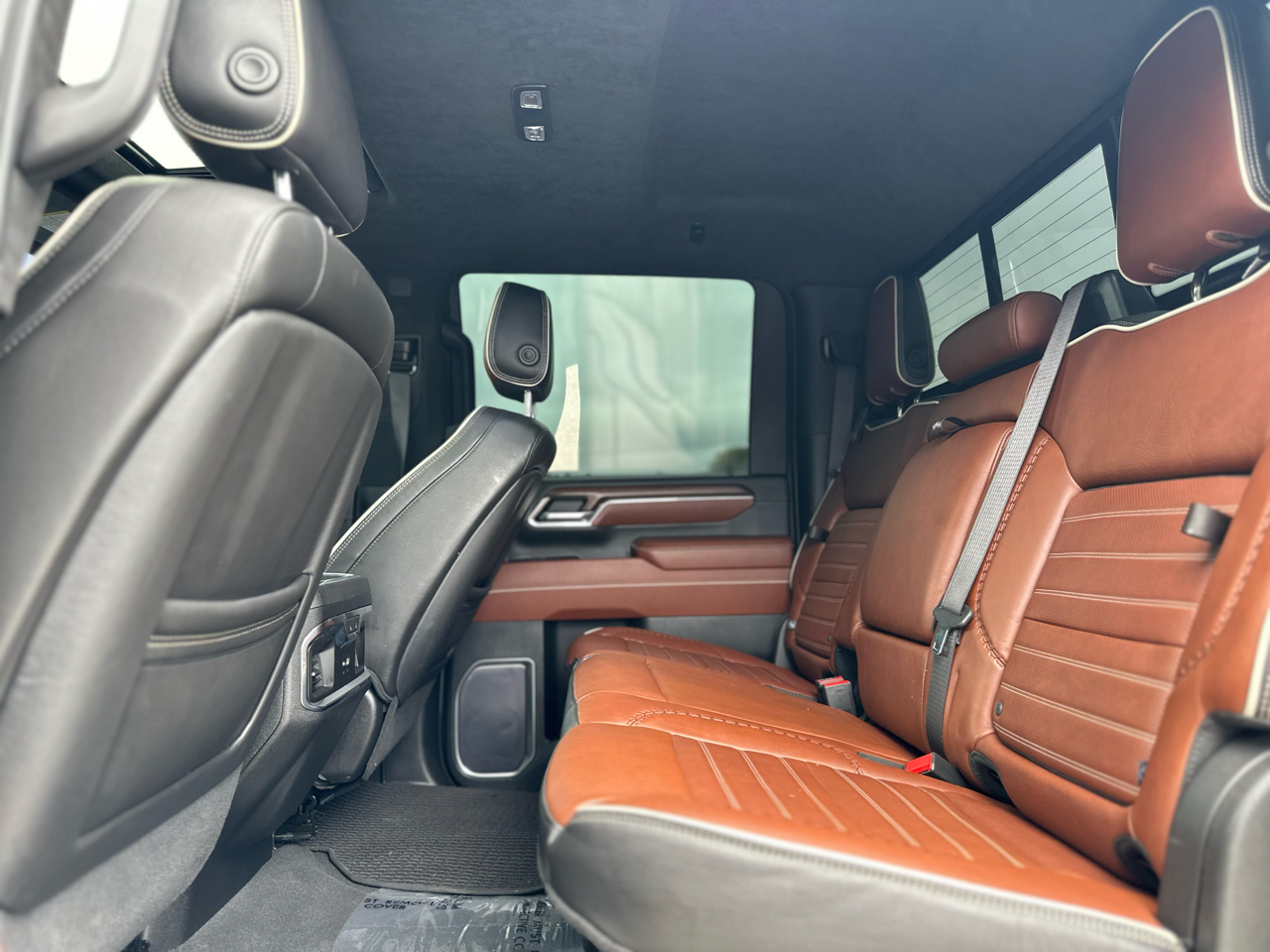 GMC Sierra 2500HD Denali Ultimate Crew Cab 4WD 2024