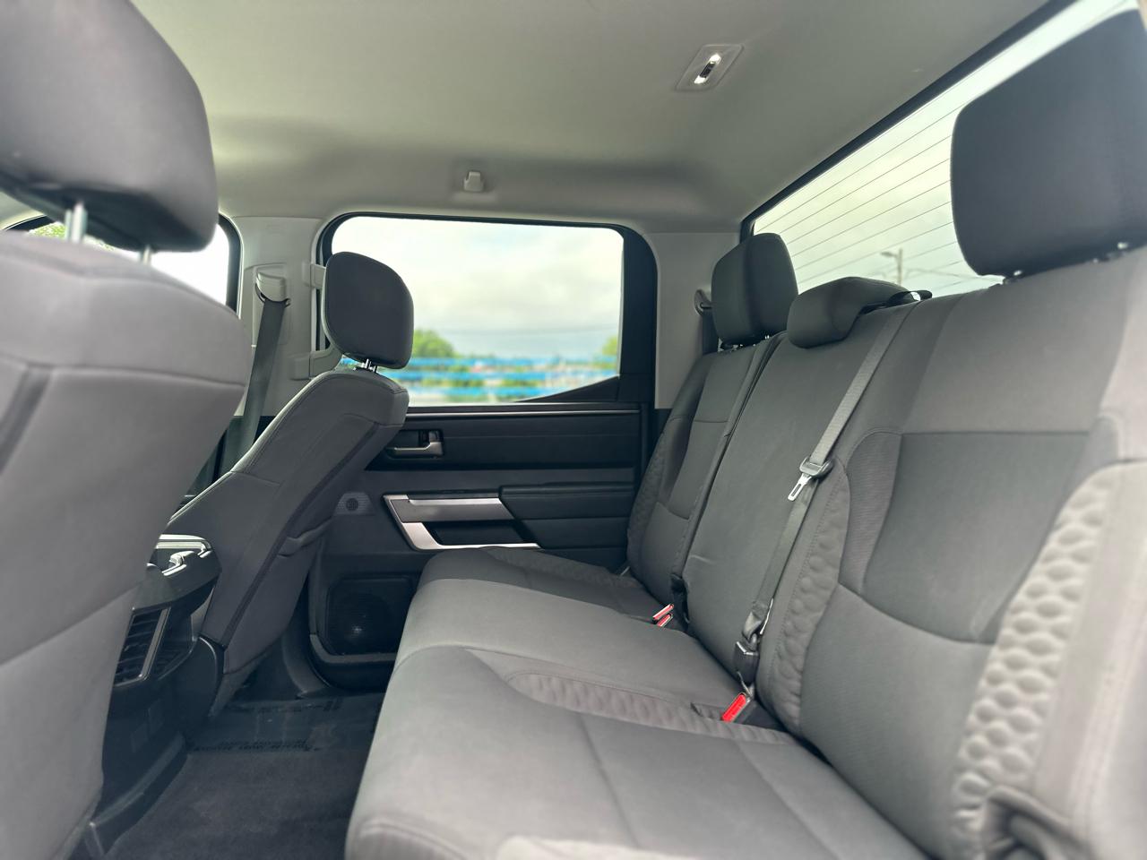 Toyota Tundra SR5 2022