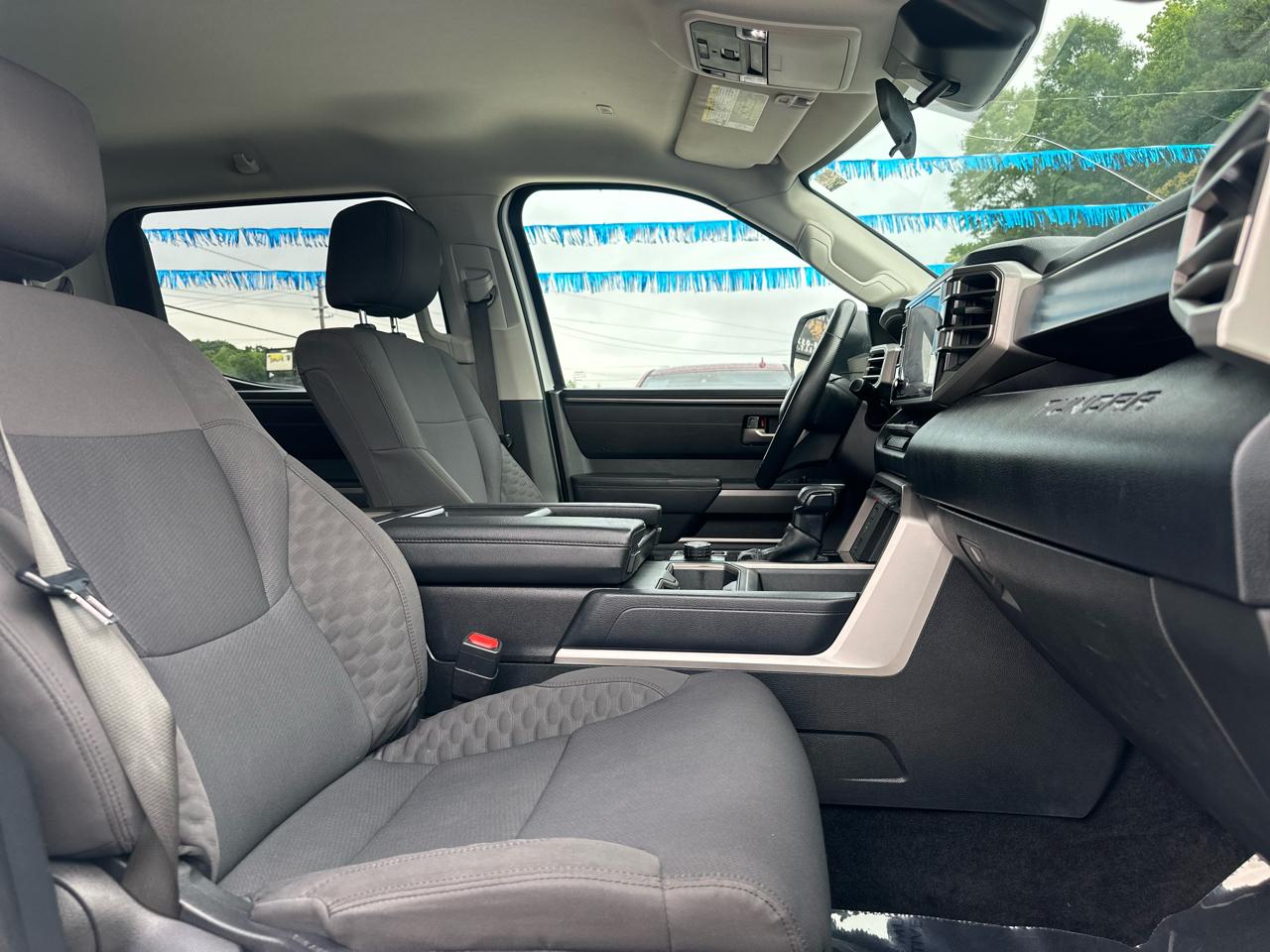 Toyota Tundra SR5 2022