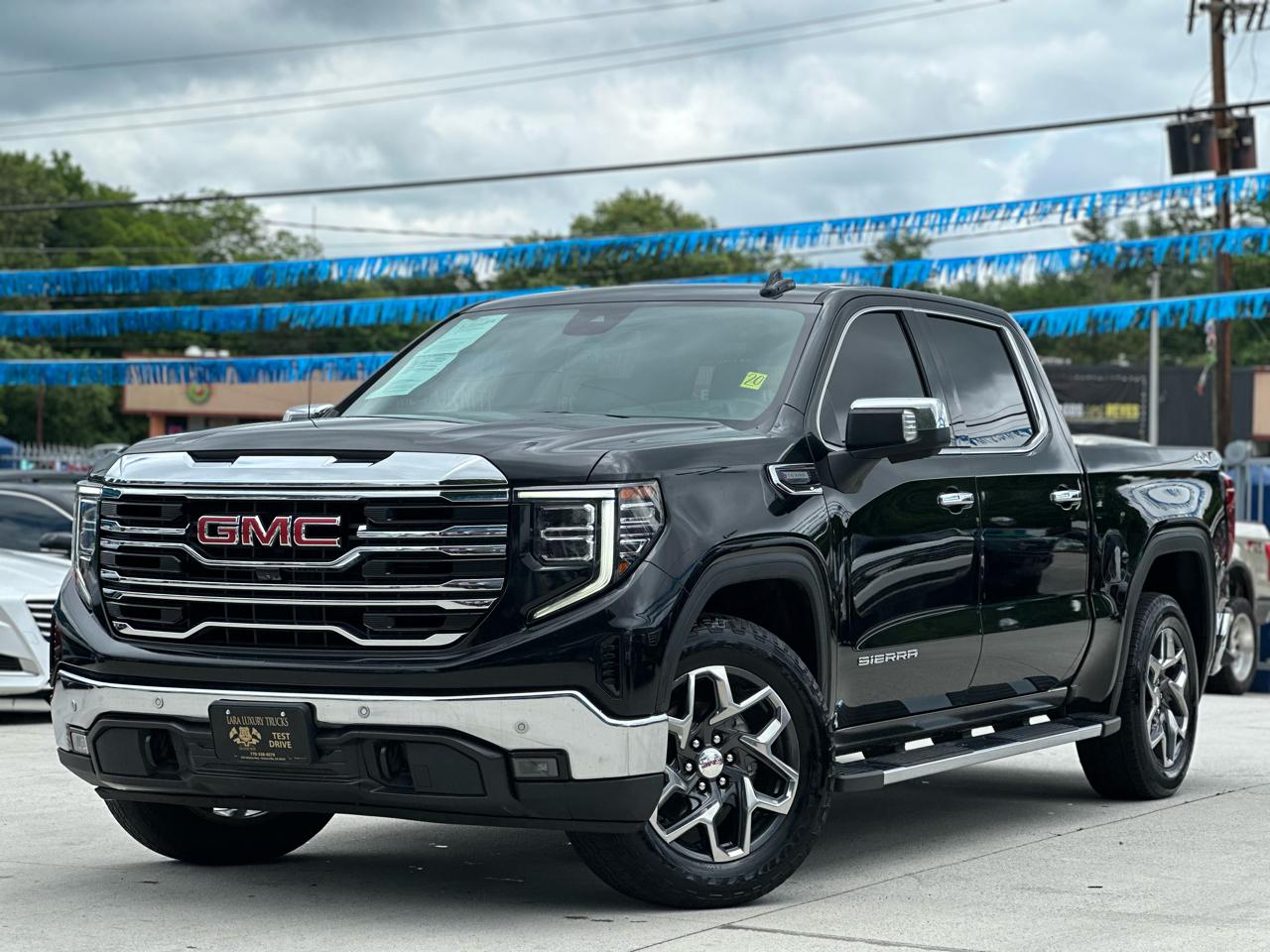 GMC Sierra 1500 SLT Crew Cab 4WD 2024