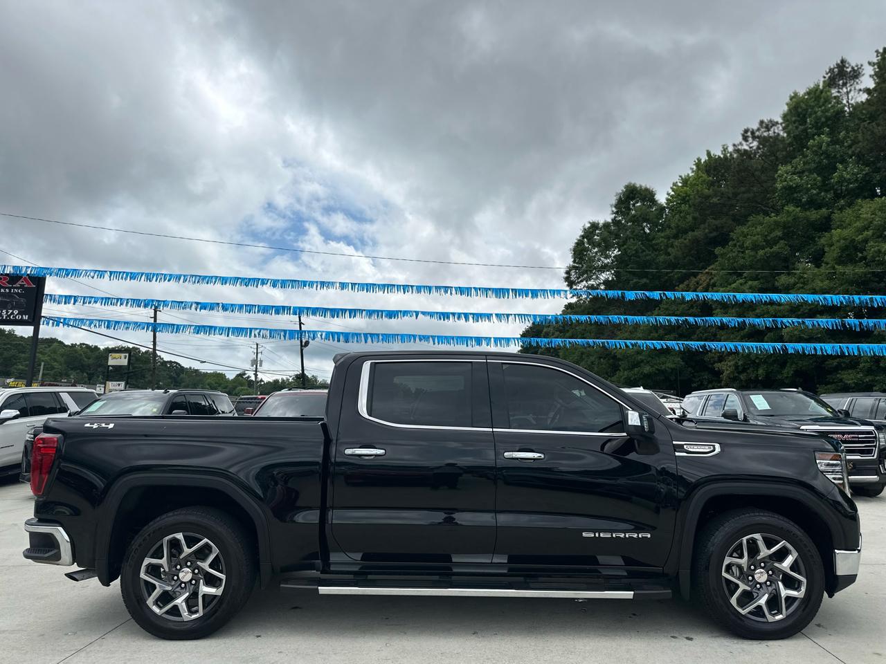 GMC Sierra 1500 SLT Crew Cab 4WD 2024