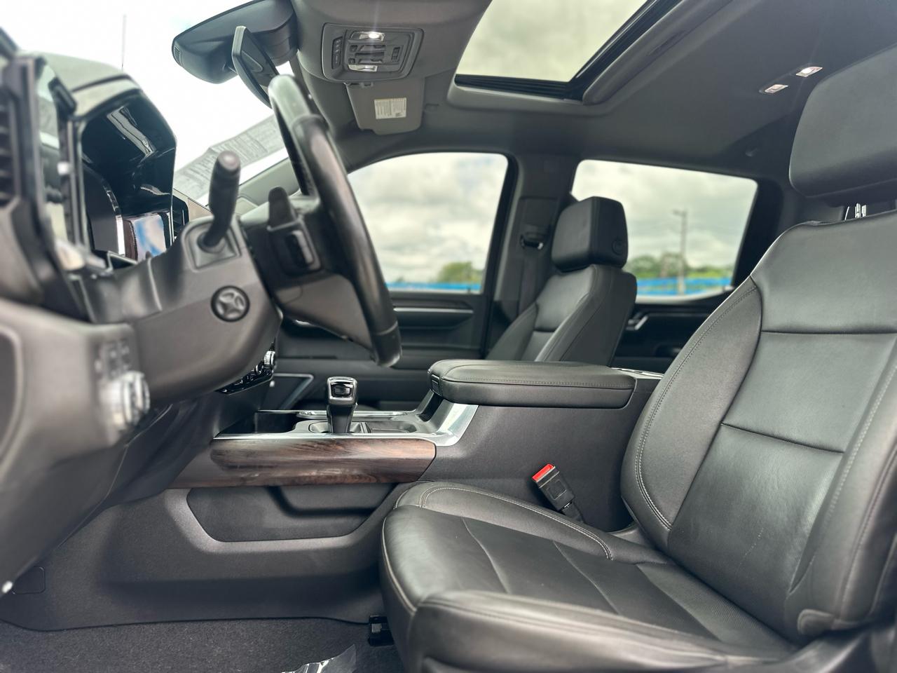 GMC Sierra 1500 SLT Crew Cab 4WD 2024