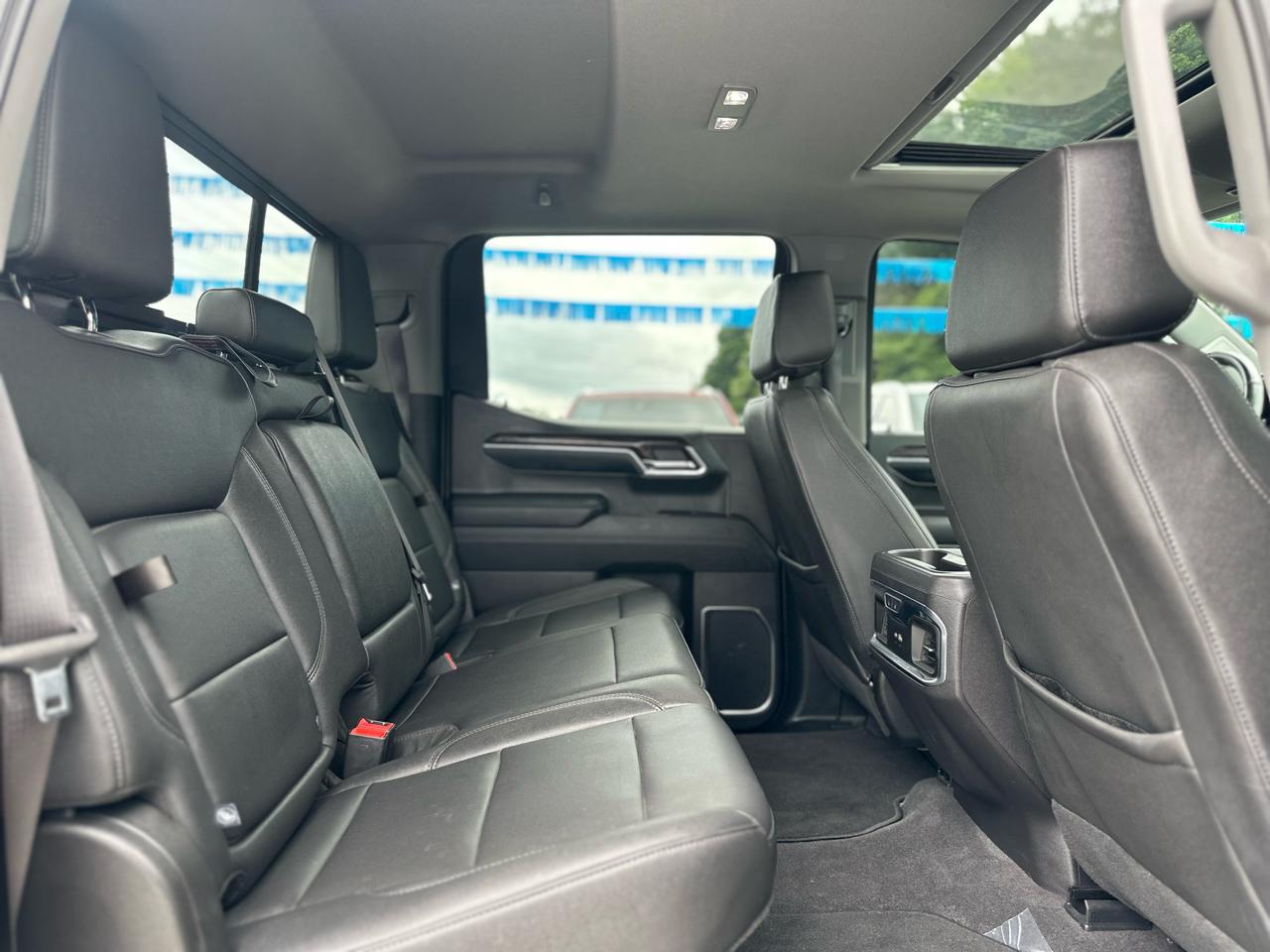 GMC Sierra 1500 SLT Crew Cab 4WD 2024
