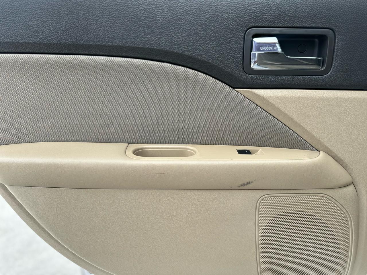 Ford Fusion SE 2010