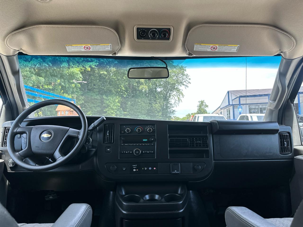 Chevrolet Express LS 3500 Extended 2023