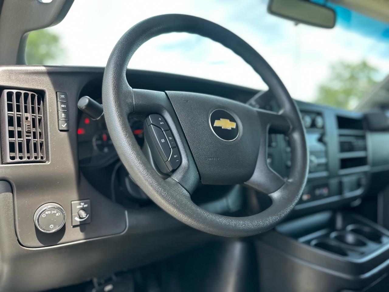 Chevrolet Express LS 3500 Extended 2023